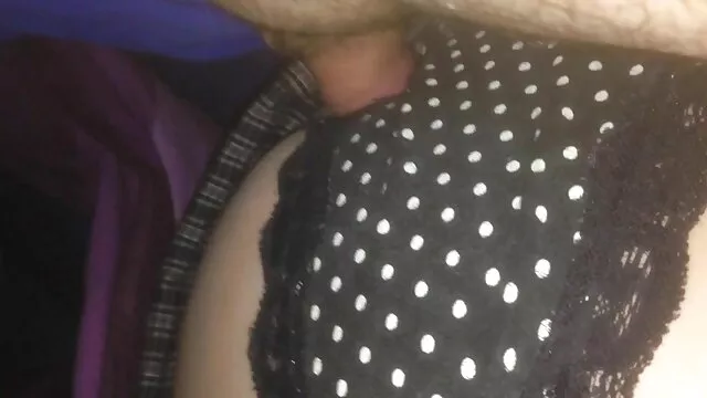 Pornografia sem registo  O cirurgião da Fortuna Barb vídeos pornôs com loiras na mesa.