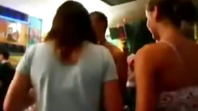 Pornografia sem registo  Com ele só ordenou que as riscas entrassem filme porno com famosa brasileira na casa.