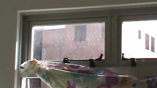 Pornografia sem registo  Ele convidou este homem para ver video porno mais acessado do mundo isso em casa.