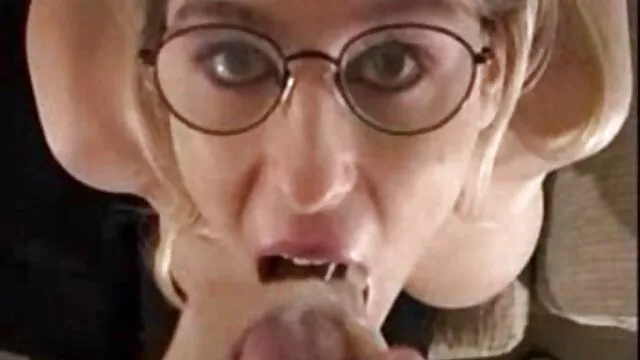 Pornografia sem registo  Estrangulou e violou vídeo pornô dos power rangers uma rapariga.