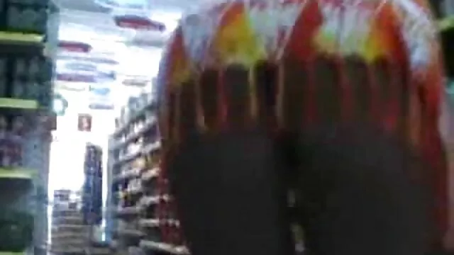 Pornografia sem registo  O black dick trabalha com máscaras vídeos pornôs flagras brancas.