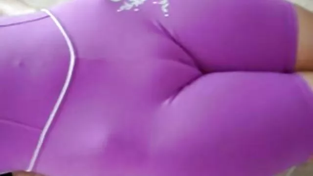 Pornografia sem registo  Atraído pelo seu amigo com o tem um filme de pornô dedo em weebcam