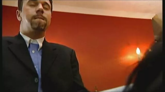 Pornografia sem registo  A loira é fodida videos pornôs kid bengala por uma bela massagista.