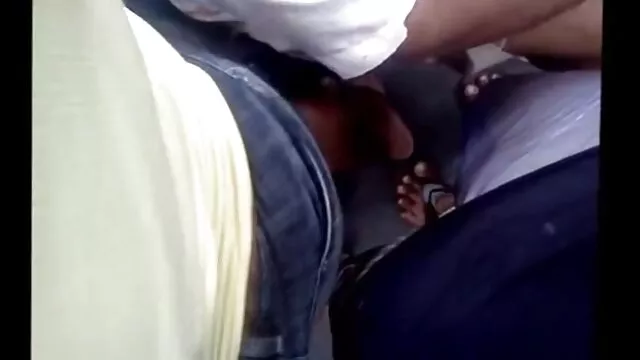 Pornografia sem registo  Colega de turma site de vídeos pornôs fingindo Colegial