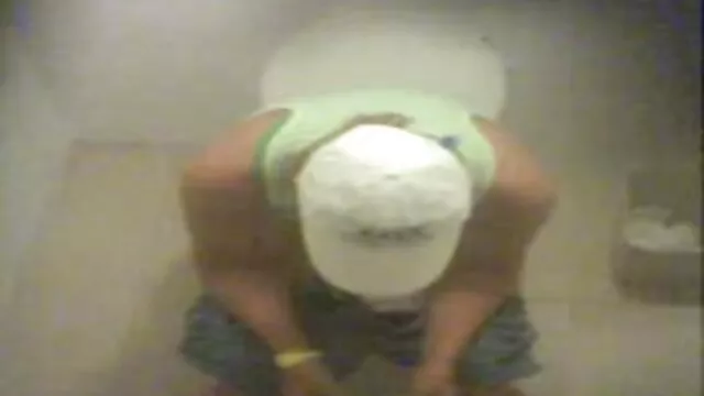 Pornografia sem registo  O jovem masturba-se com um telescópio vídeo de pornô vídeo de pornô vídeo de pornô vivo.