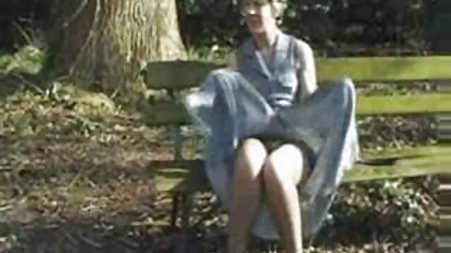 Pornografia sem registo  Desliga a pornografia com a tua namorada vídeos pornôs de mulheres virgens depois de tirares uma fotografia.