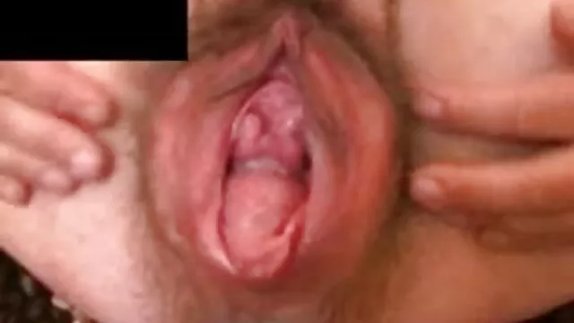 Pornografia sem registo  Nudistas de praia apreciam o sol youtube pornor